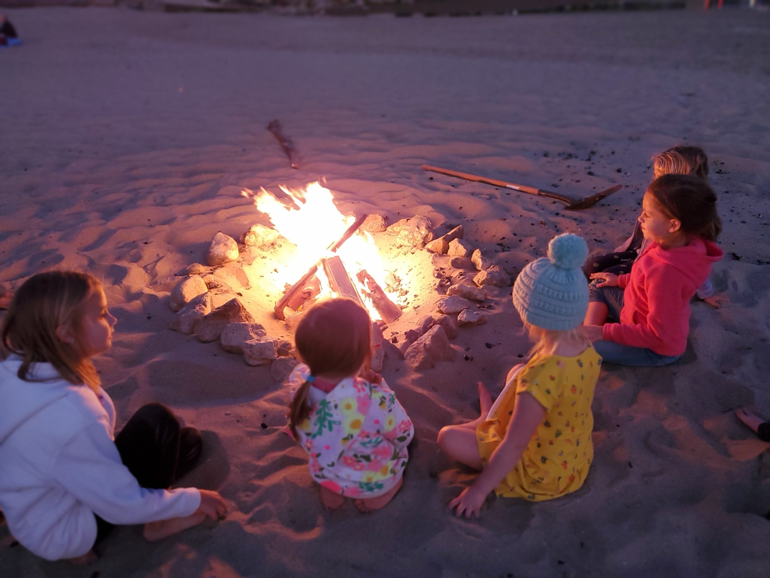 5 Tips for Planning a Beach Bonfire with Kids - Million Miler Mom